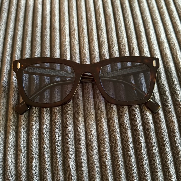 Fendi Accessories - Fendi Tortoise Shell Sunglasses